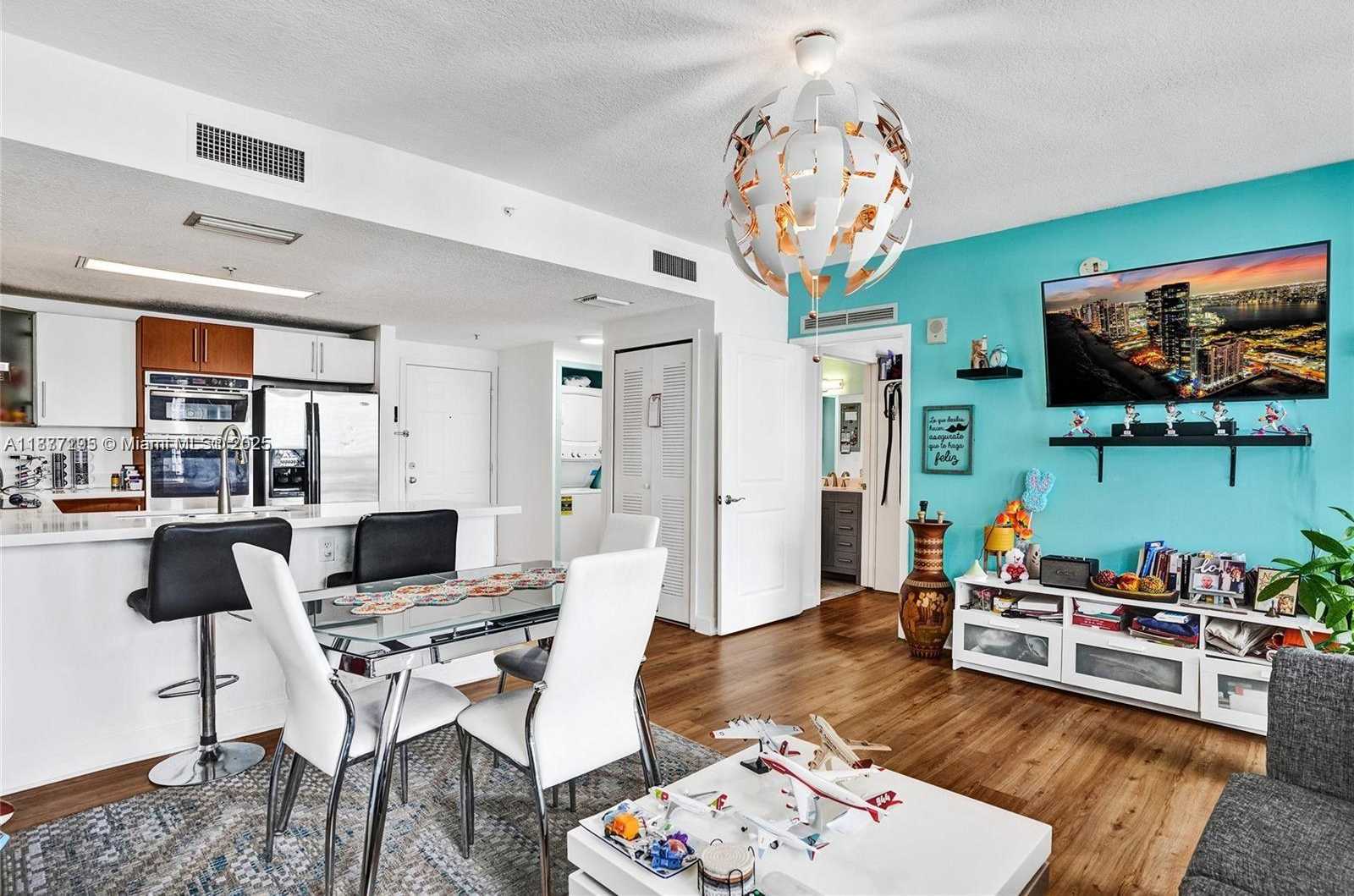 Small Image of 170 SOUTH EAST 14TH ST #2907, Miami Number 5
