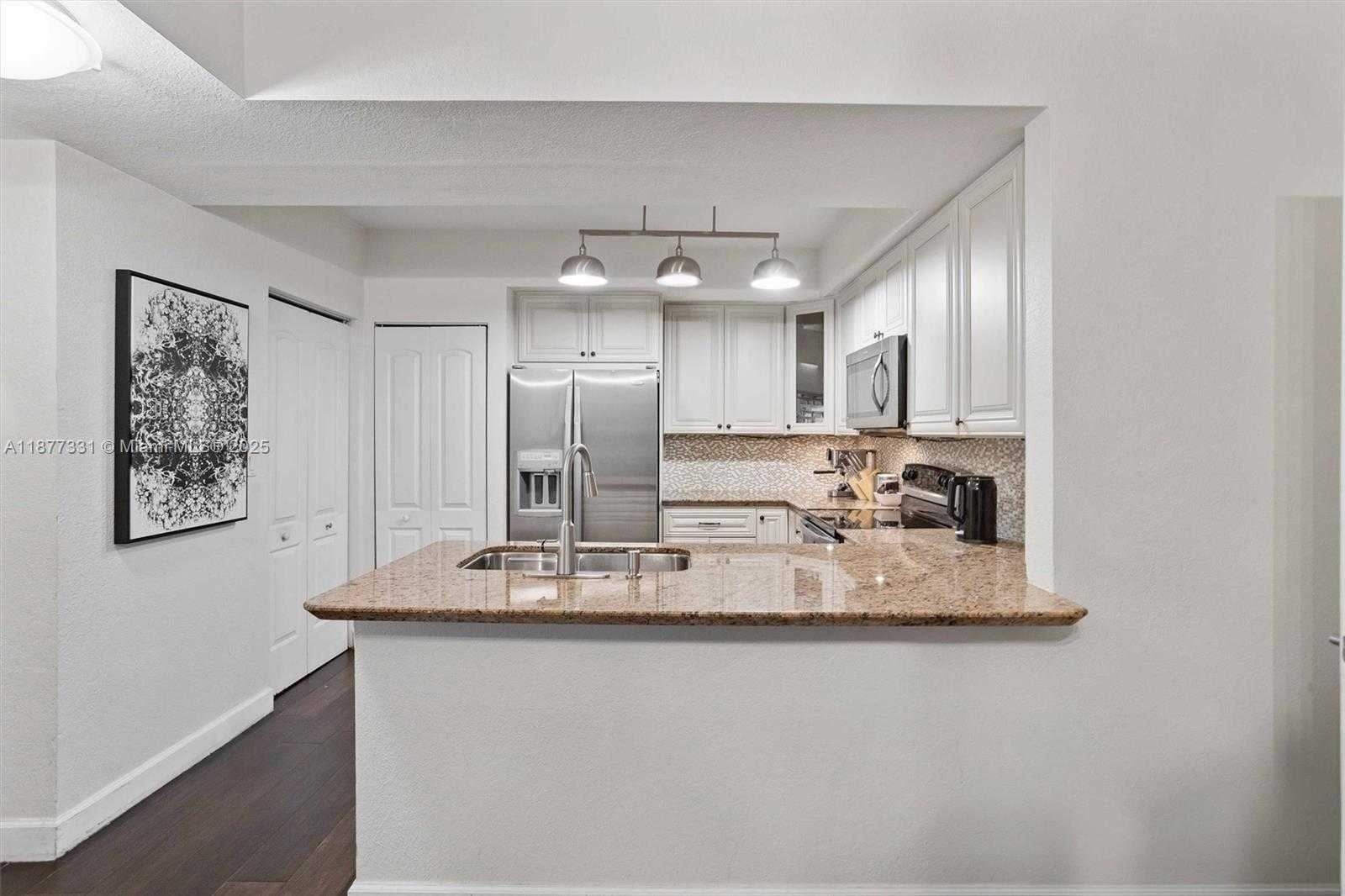 Small Image of 1830 RADIUS DR #620, Hollywood Number 10
