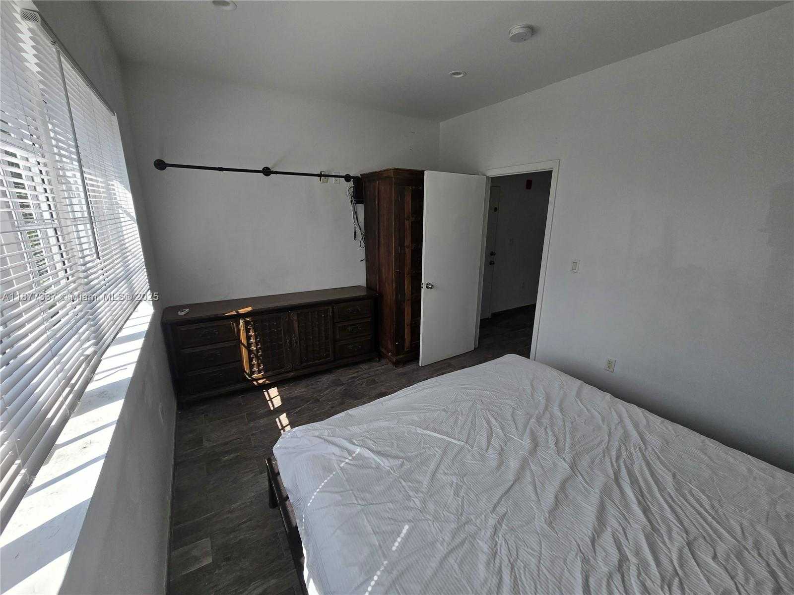 Small Image of 1345 PENNSYLVANIA AVE #2C, Miami Beach Number 10