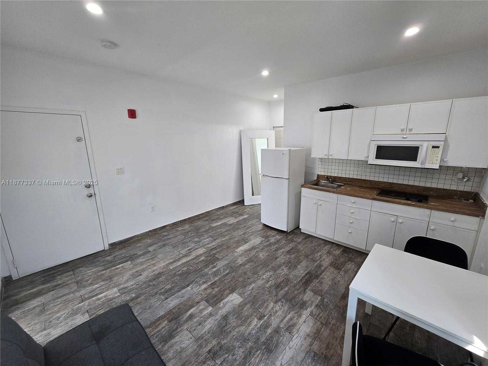 Small Image of 1345 PENNSYLVANIA AVE #2C, Miami Beach Number 5