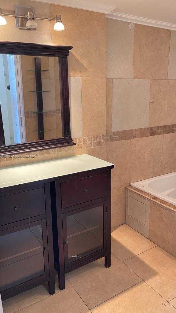 Small Image of 2025 NORTH EAST 164TH ST #906, North Miami Beach Number 11