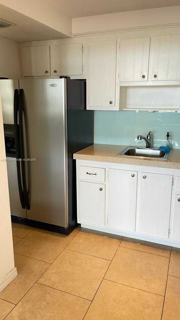 Small Image of 2025 NORTH EAST 164TH ST #906, North Miami Beach Number 2