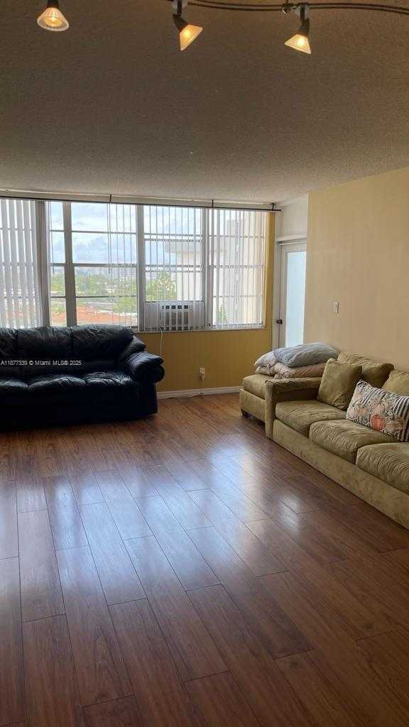 Small Image of 2025 NORTH EAST 164TH ST #906, North Miami Beach Number 4