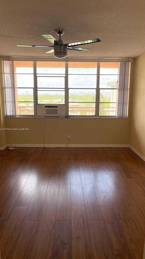 Small Image of 2025 NORTH EAST 164TH ST #906, North Miami Beach Number 6