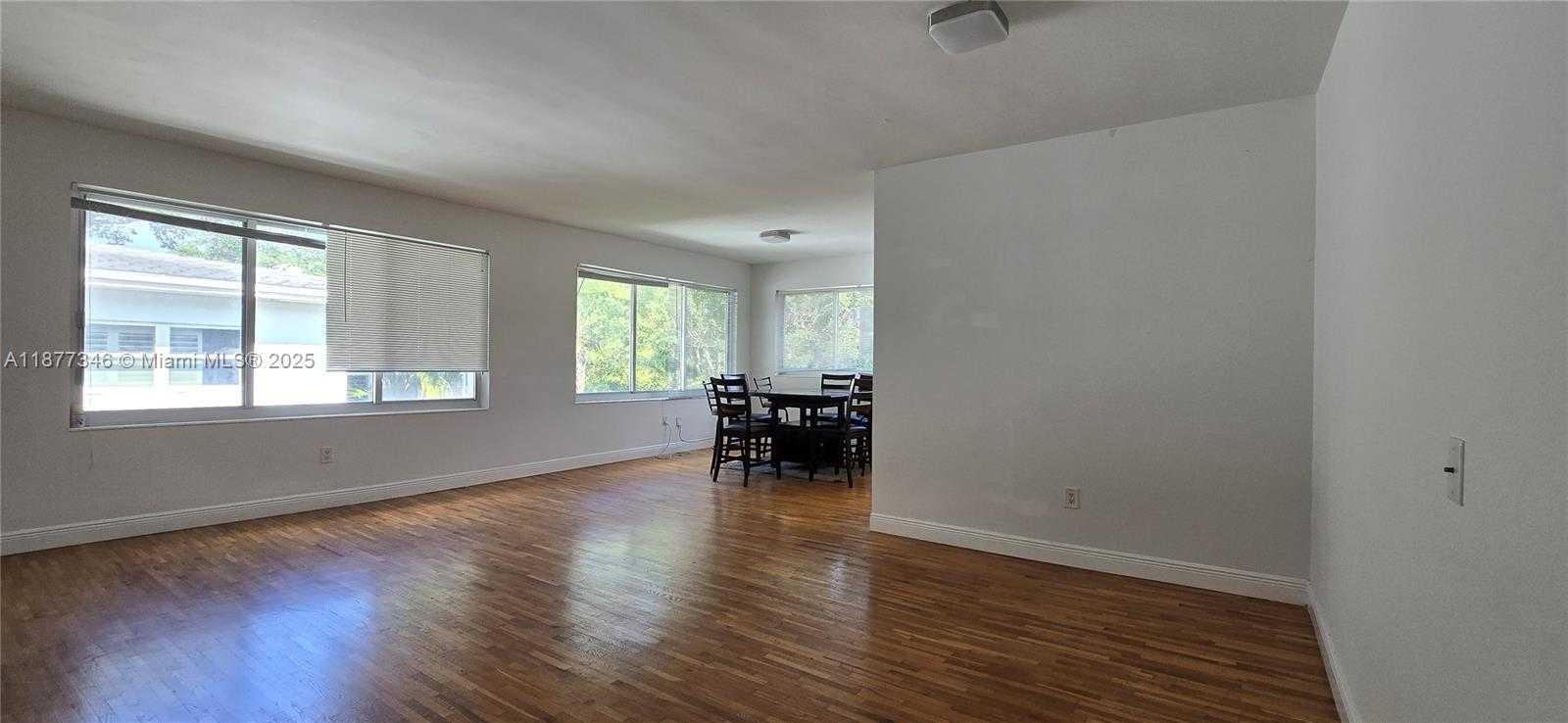 Small Image of 3915 PONCE DE LEON BLVD #L2, Coral Gables Number 11