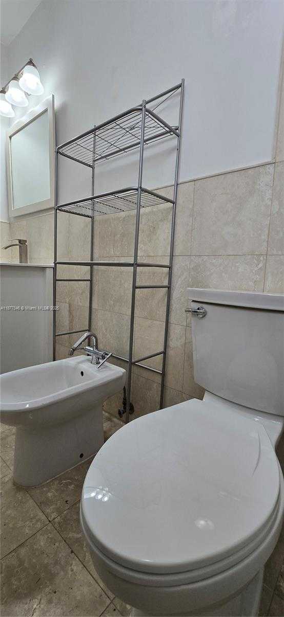 Small Image of 3915 PONCE DE LEON BLVD #L2, Coral Gables Number 29