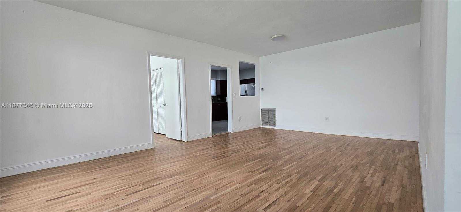 Small Image of 3915 PONCE DE LEON BLVD #L2, Coral Gables Number 3