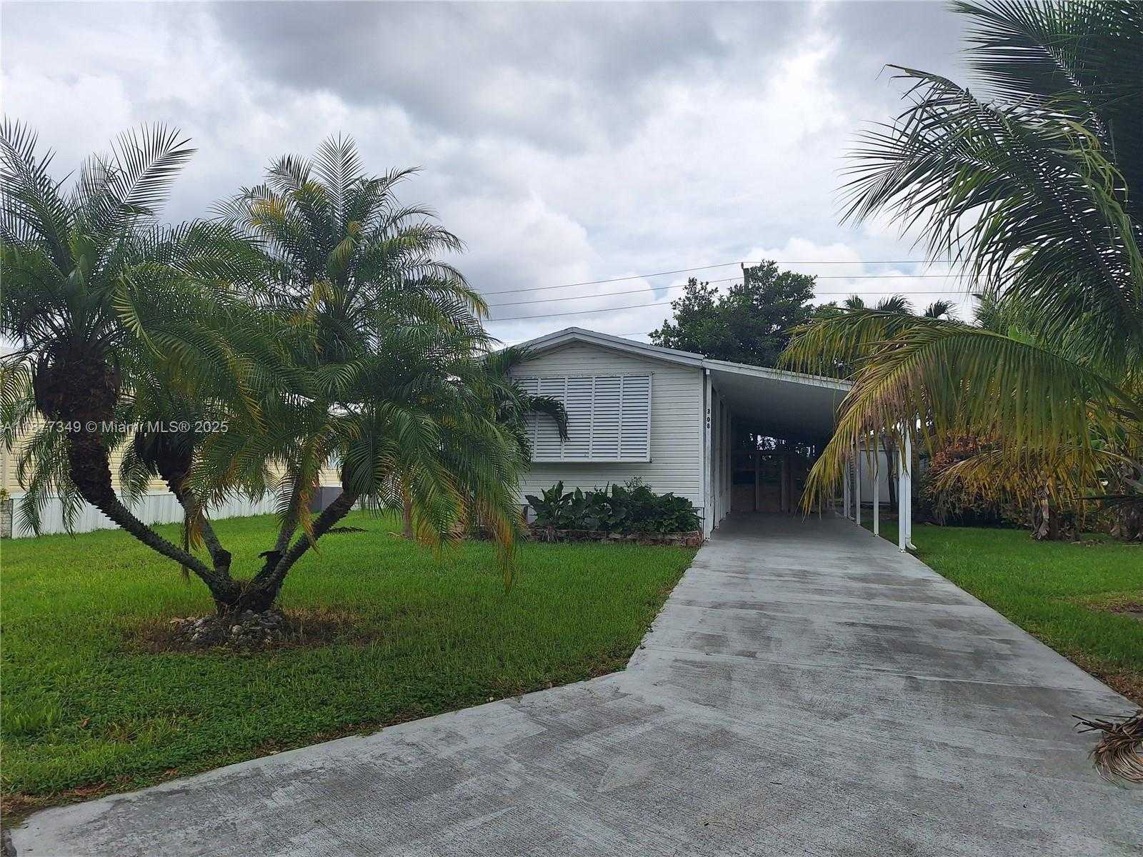 Small Image of 35303 SOUTH WEST 180TH AVE #308, Homestead Number 3