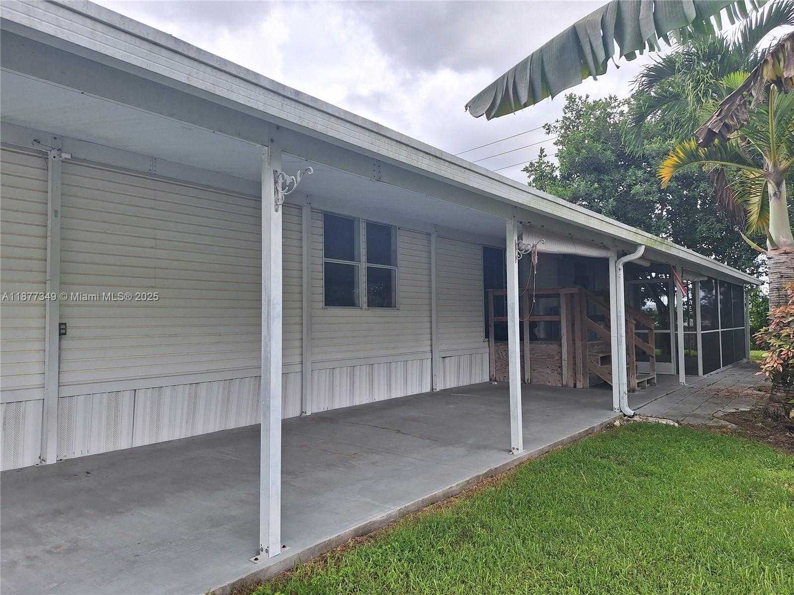 Small Image of 35303 SOUTH WEST 180TH AVE #308, Homestead Number 4