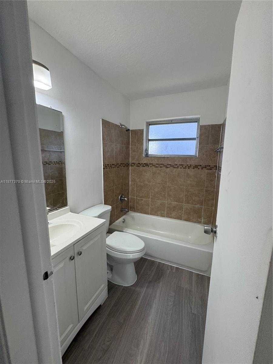Small Image of 2985 NORTH WEST 69TH AVE, Sunrise Number 15