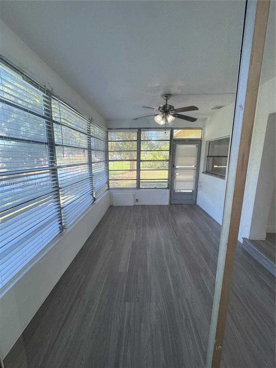 Small Image of 2985 NORTH WEST 69TH AVE, Sunrise Number 8