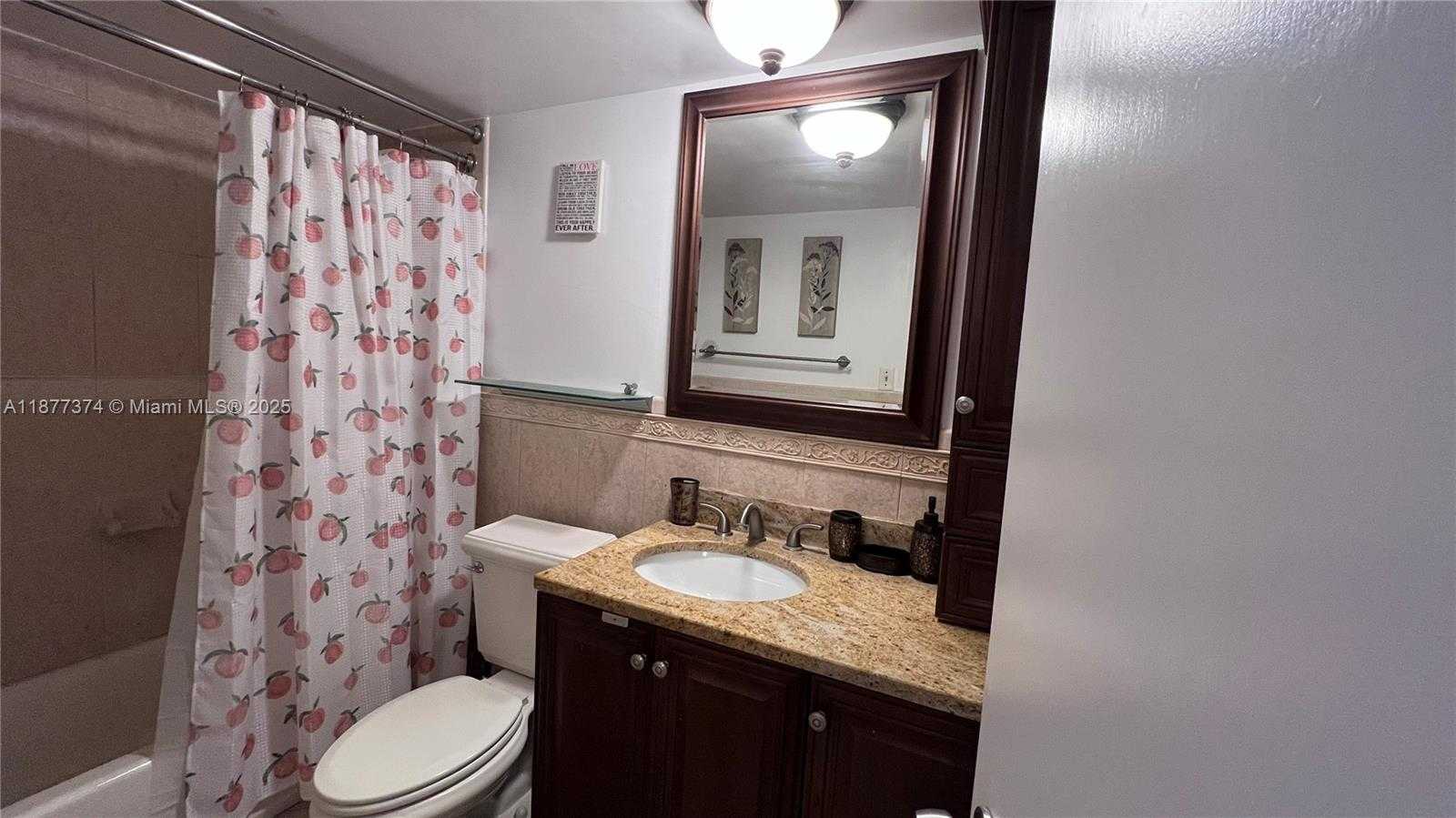 Small Image of 5161 COLLINS AVE #1701, Miami Beach Number 6