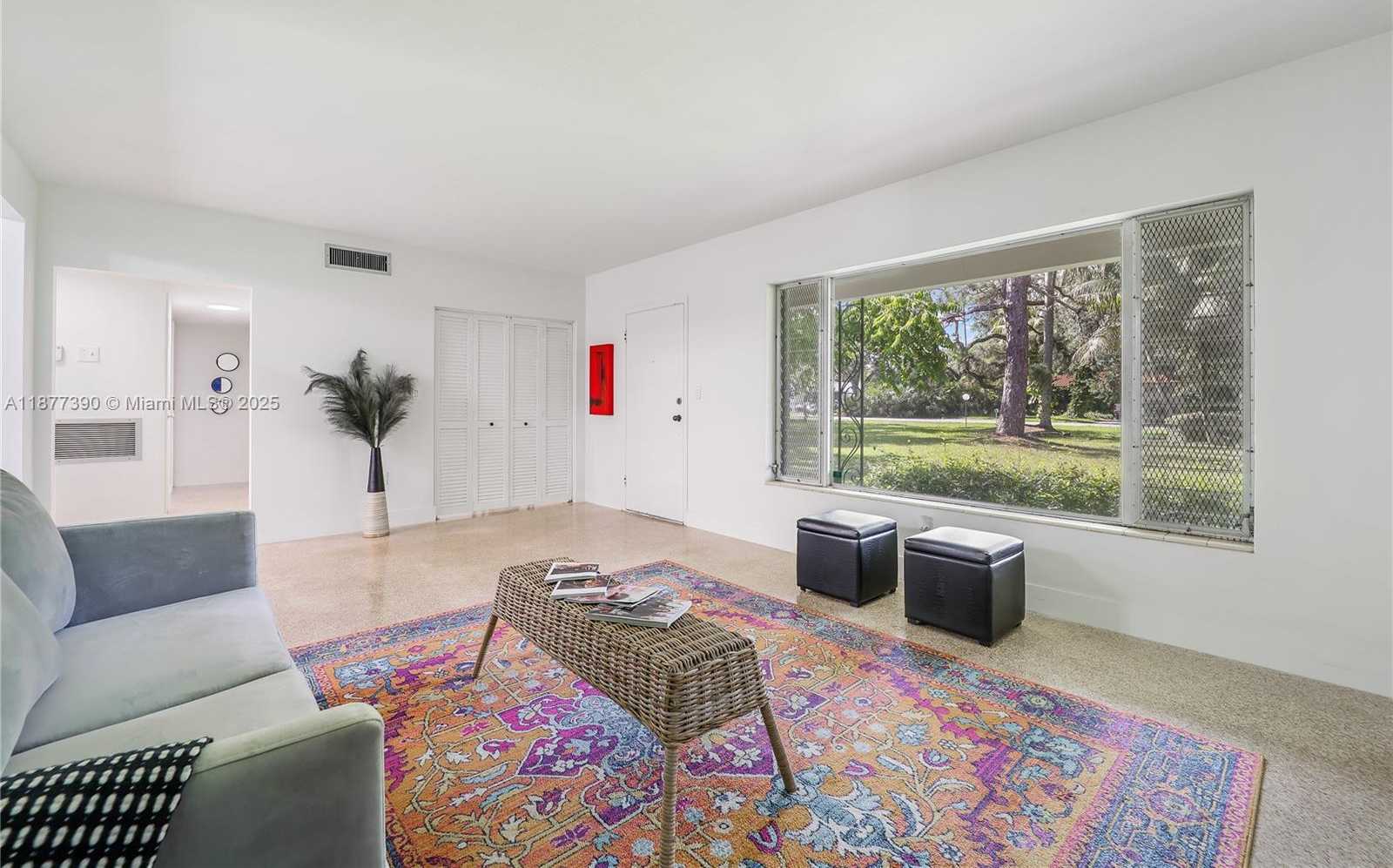 Small Image of 6445 SOUTH WEST 46TH TER, Miami Number 2