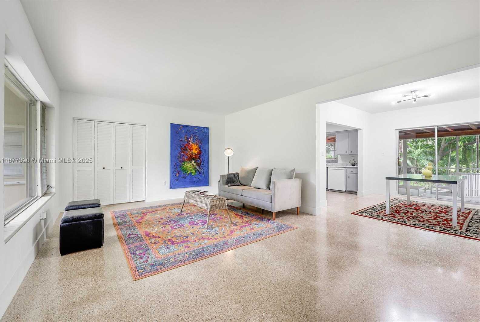 Small Image of 6445 SOUTH WEST 46TH TER, Miami Number 4