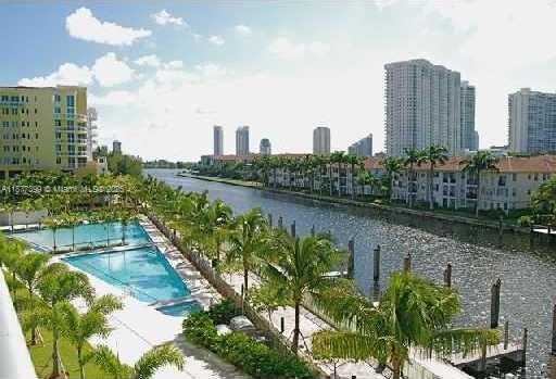 Small Image of Aventura Number 5