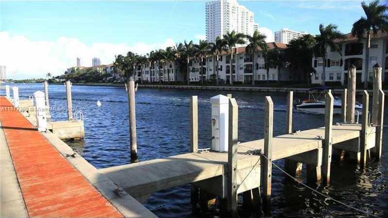 Small Image of Aventura Number 9