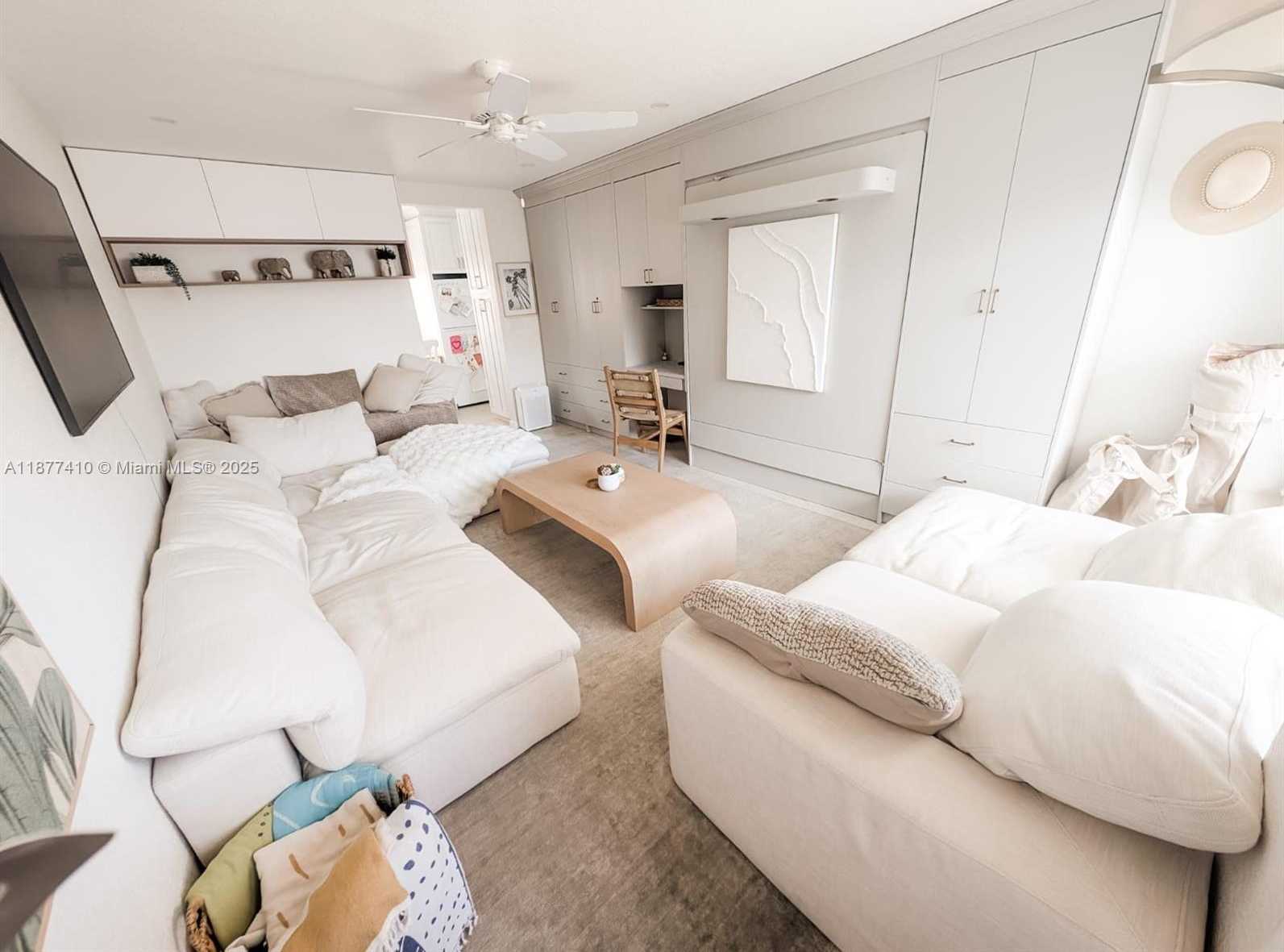 Small Image of 1501 SOUTH SURF RD #21, Hollywood Number 3