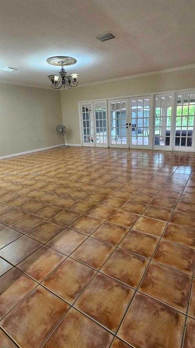 Small Image of 1601 SOUTH WEST 83RD AVE, Miami Number 4