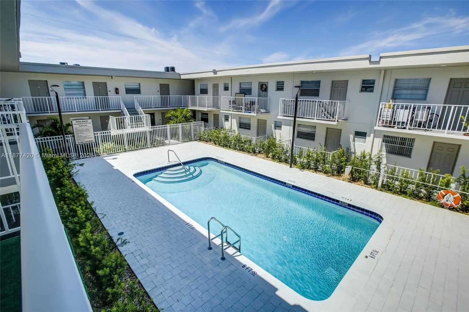 Small Image of 1720 CLEVELAND ST #106E, Hollywood Number 25