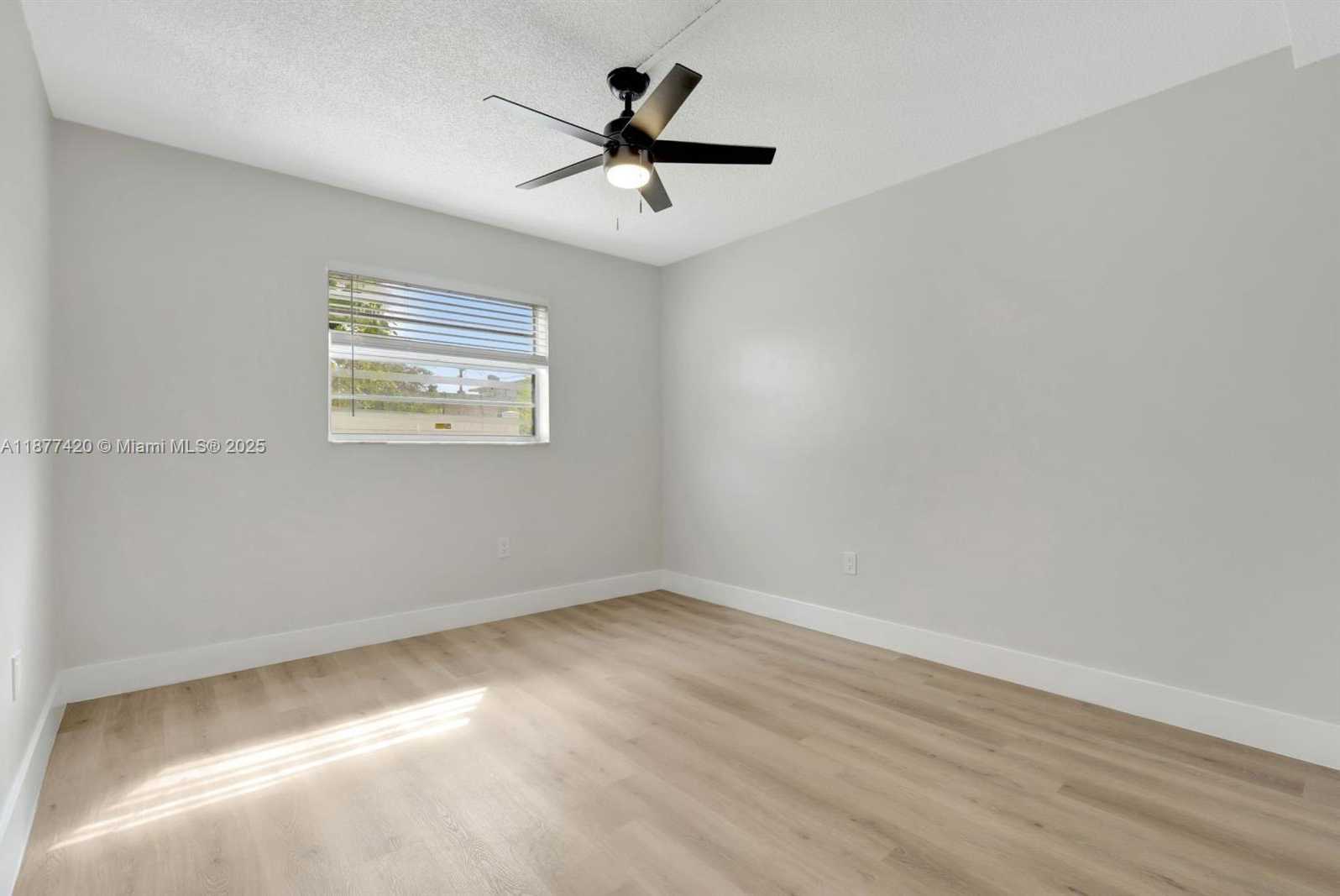 Small Image of 1720 CLEVELAND ST #106E, Hollywood Number 8
