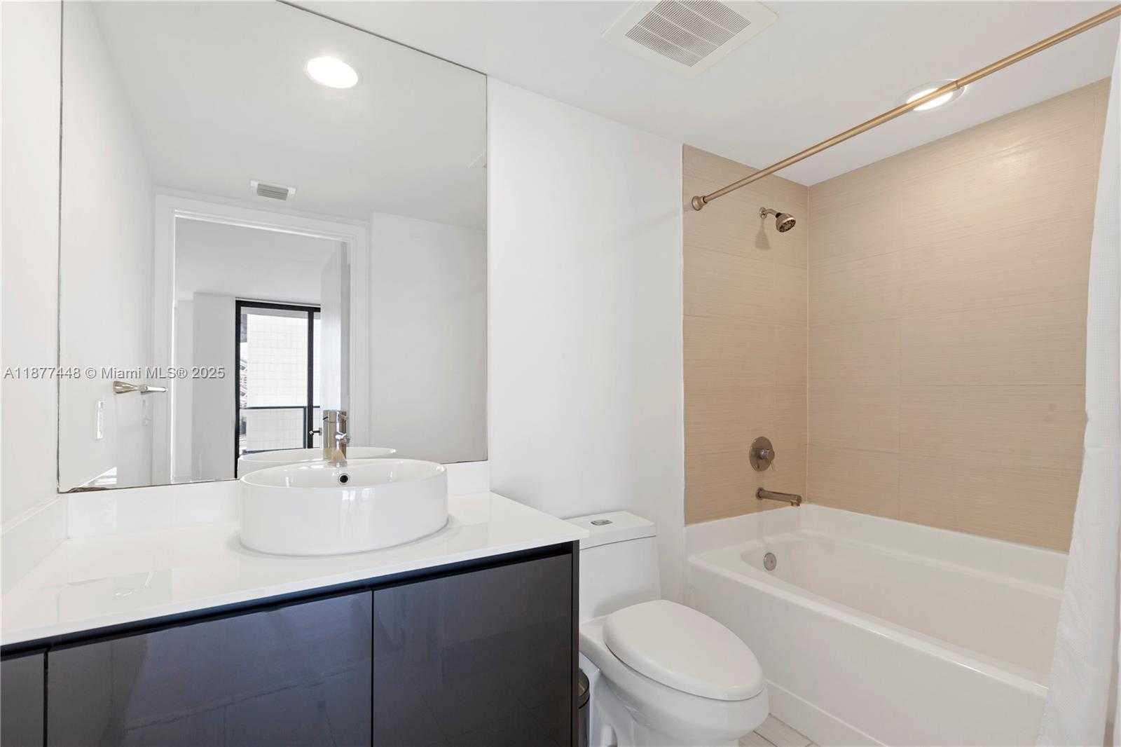Small Image of 31 SOUTH EAST 6TH ST #705, Miami Number 7