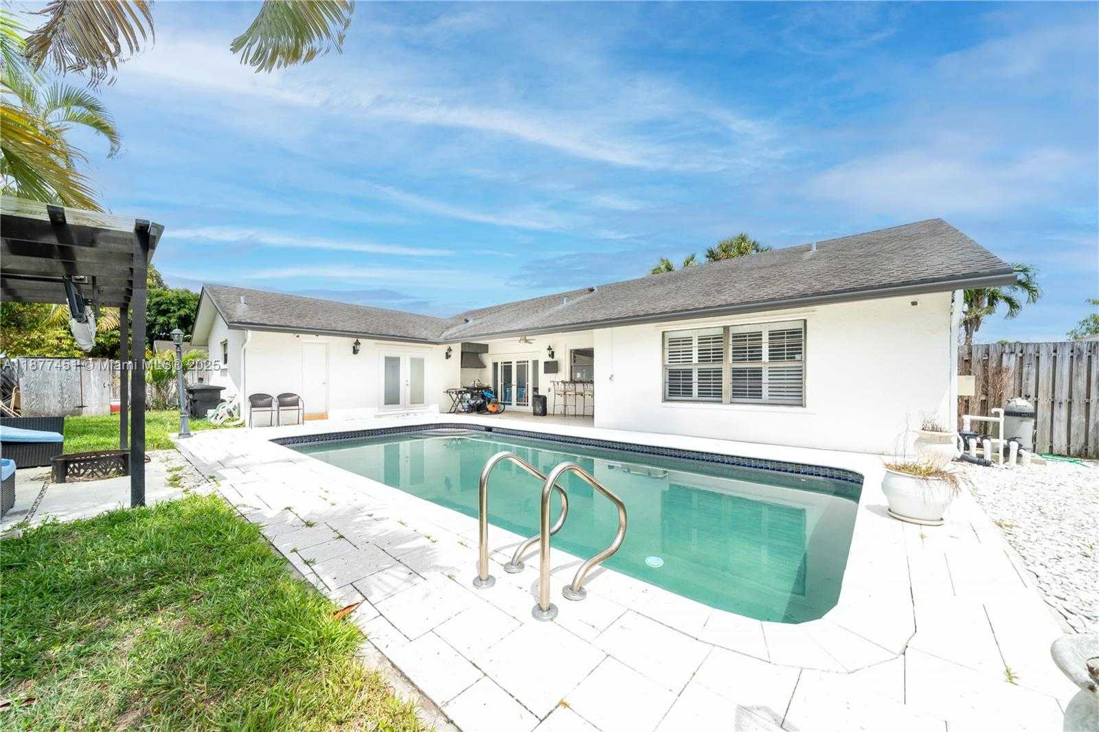 Small Image of 7354 NORTH WEST 49TH CT, Lauderhill Number 3