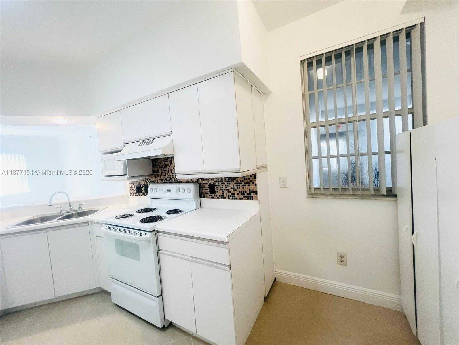 Small Image of 3235 NORTH EAST 184TH ST #11203, Aventura Number 12