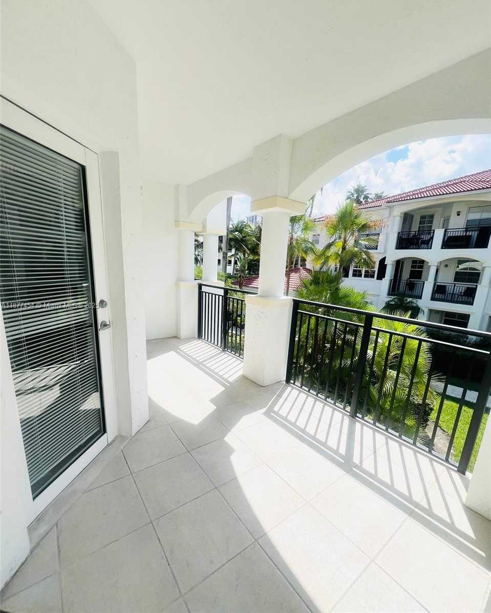 Small Image of 3235 NORTH EAST 184TH ST #11203, Aventura Number 25