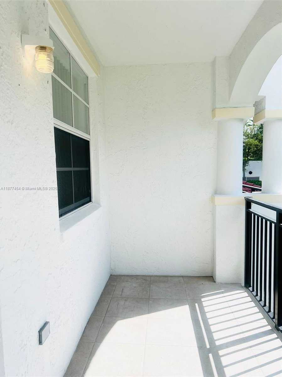 Small Image of 3235 NORTH EAST 184TH ST #11203, Aventura Number 27