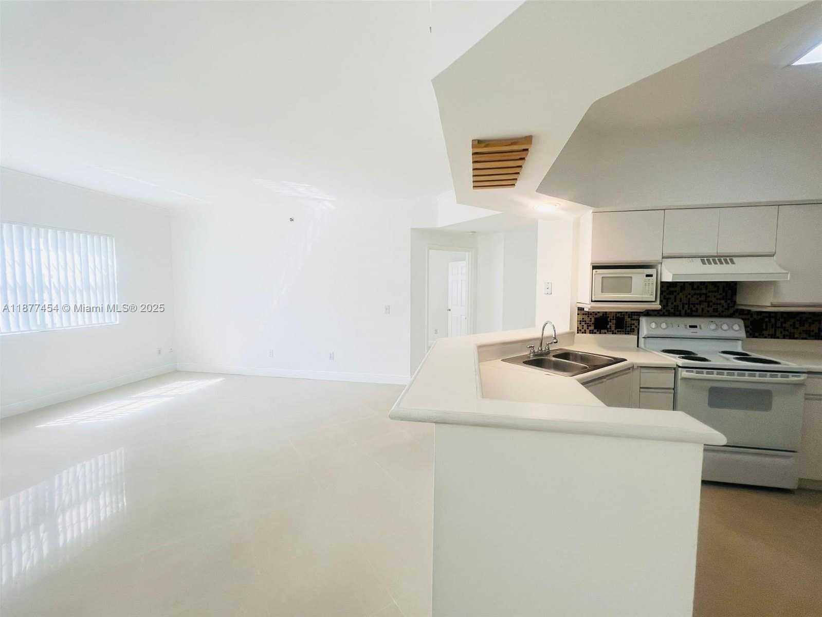 Small Image of 3235 NORTH EAST 184TH ST #11203, Aventura Number 3