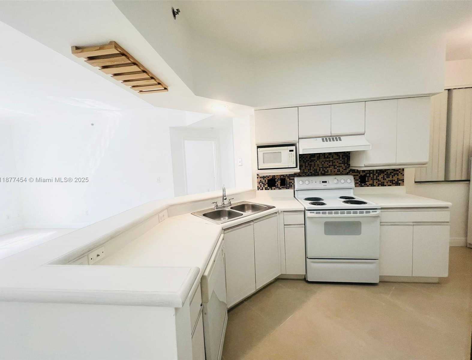 Small Image of 3235 NORTH EAST 184TH ST #11203, Aventura Number 9