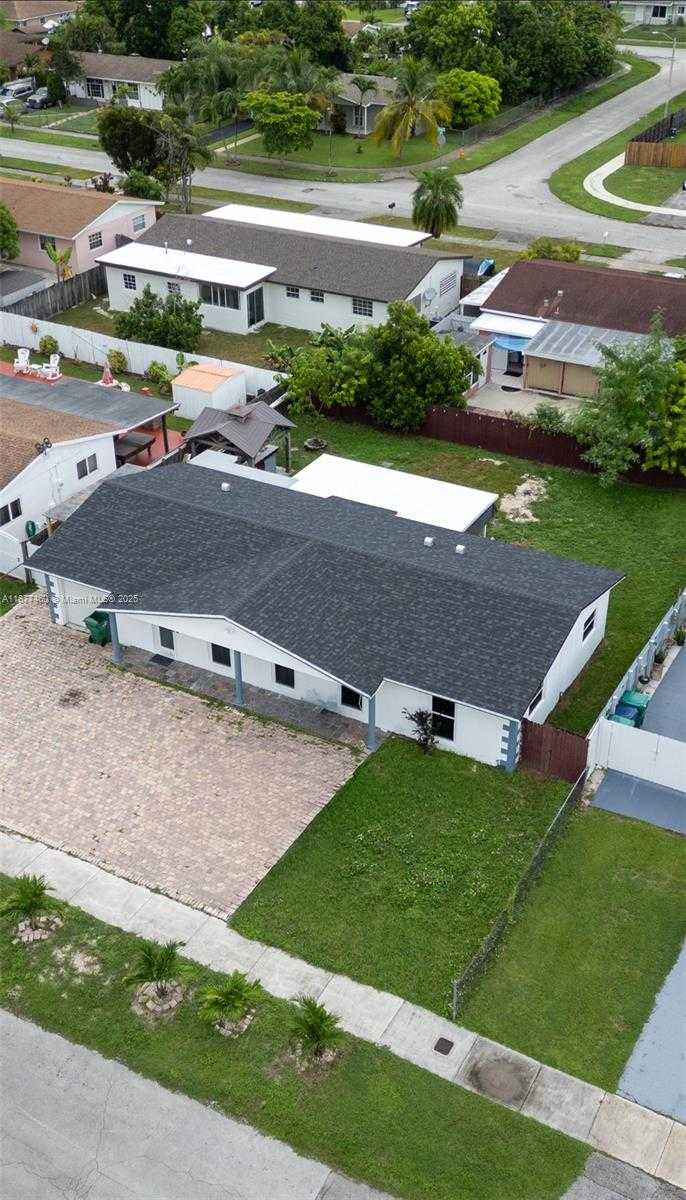 Small Image of Miami Number 3