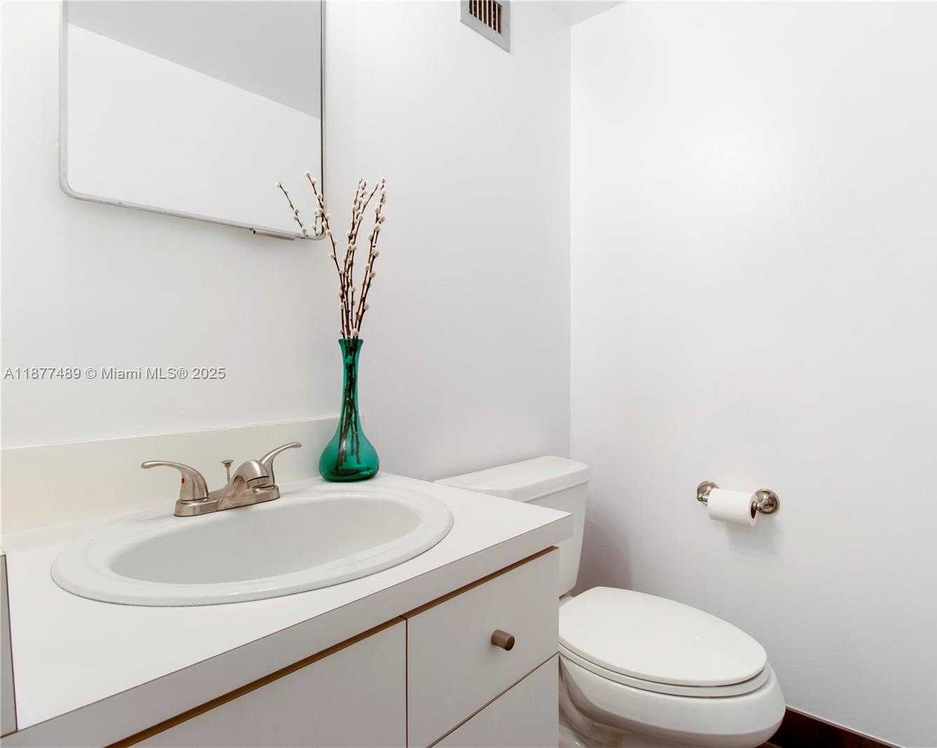 Small Image of 5 ISLAND AVE #11F, Miami Beach Number 14