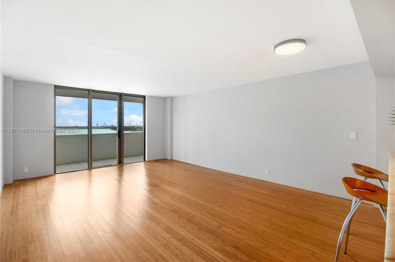 Small Image of 5 ISLAND AVE #11F, Miami Beach Number 6
