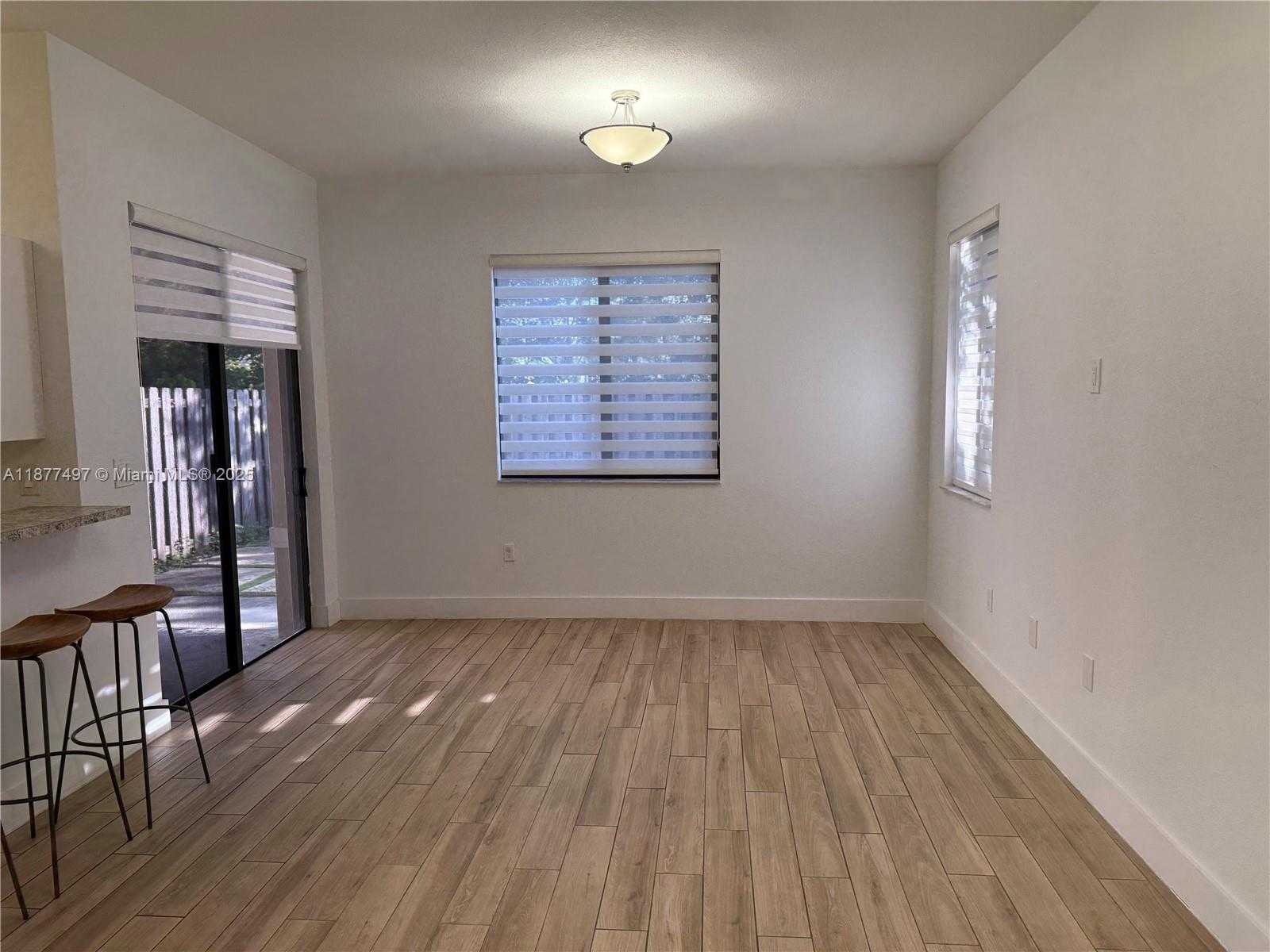 Small Image of 12752 SOUTH WEST 131ST TER #12752, Miami Number 3