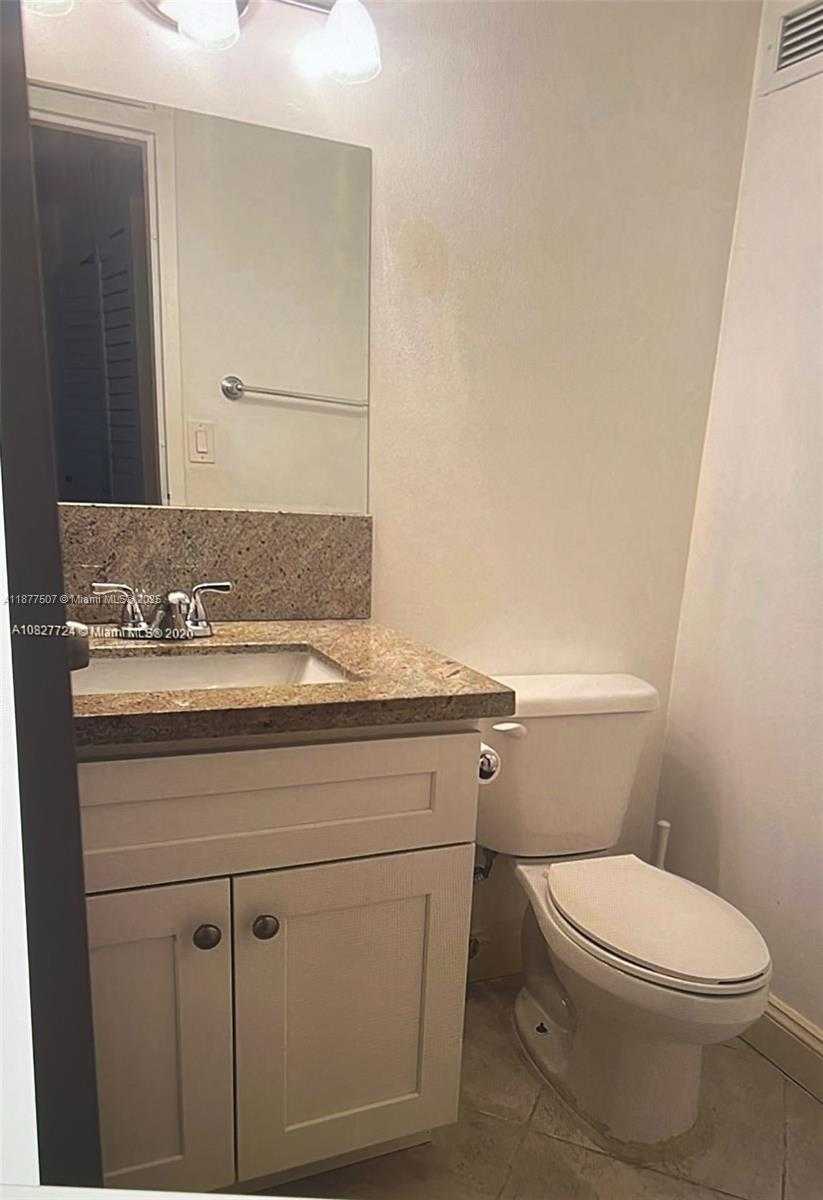 Small Image of 17011 NORTH BAY RD #512, Sunny Isles Beach Number 17