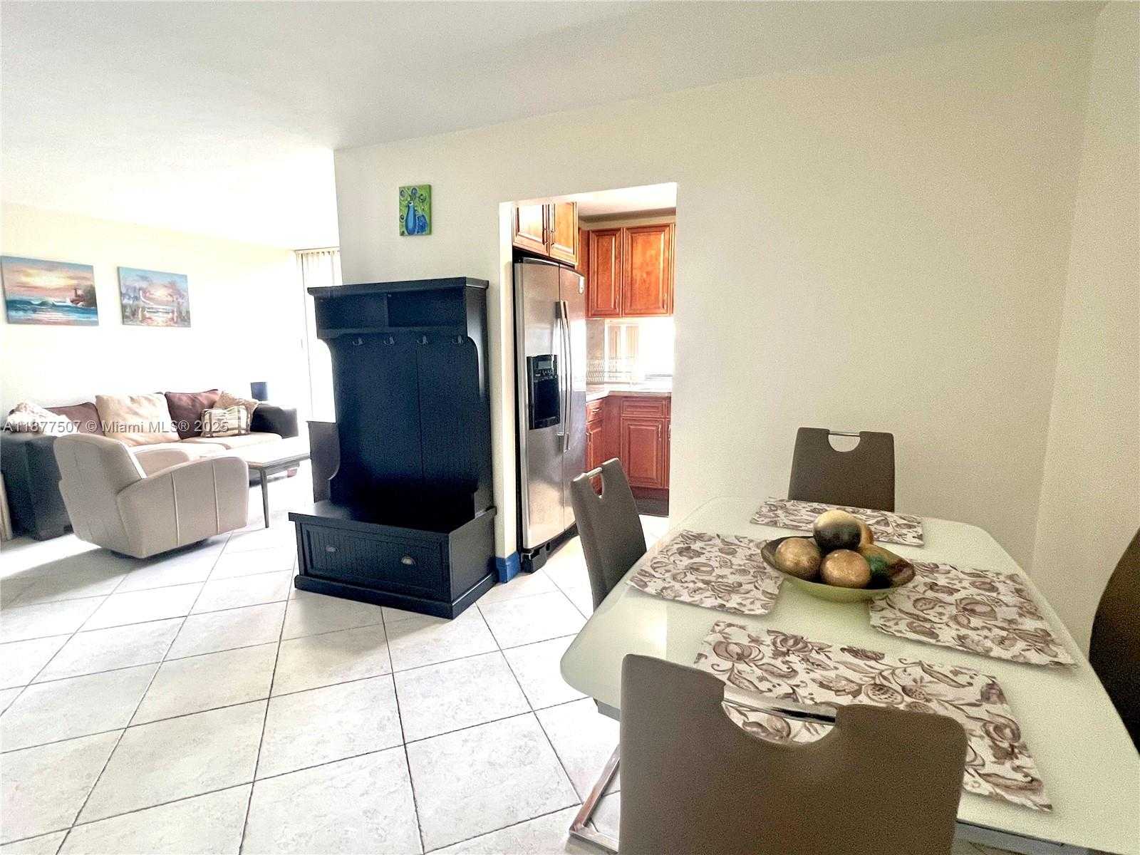 Small Image of 17011 NORTH BAY RD #512, Sunny Isles Beach Number 8