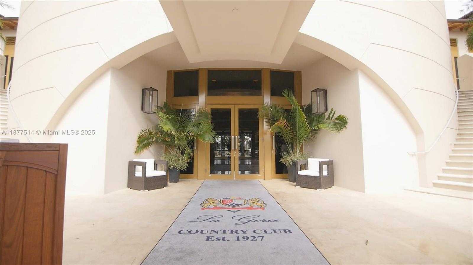Small Image of 6050 LA GORCE DR, Miami Beach Number 23