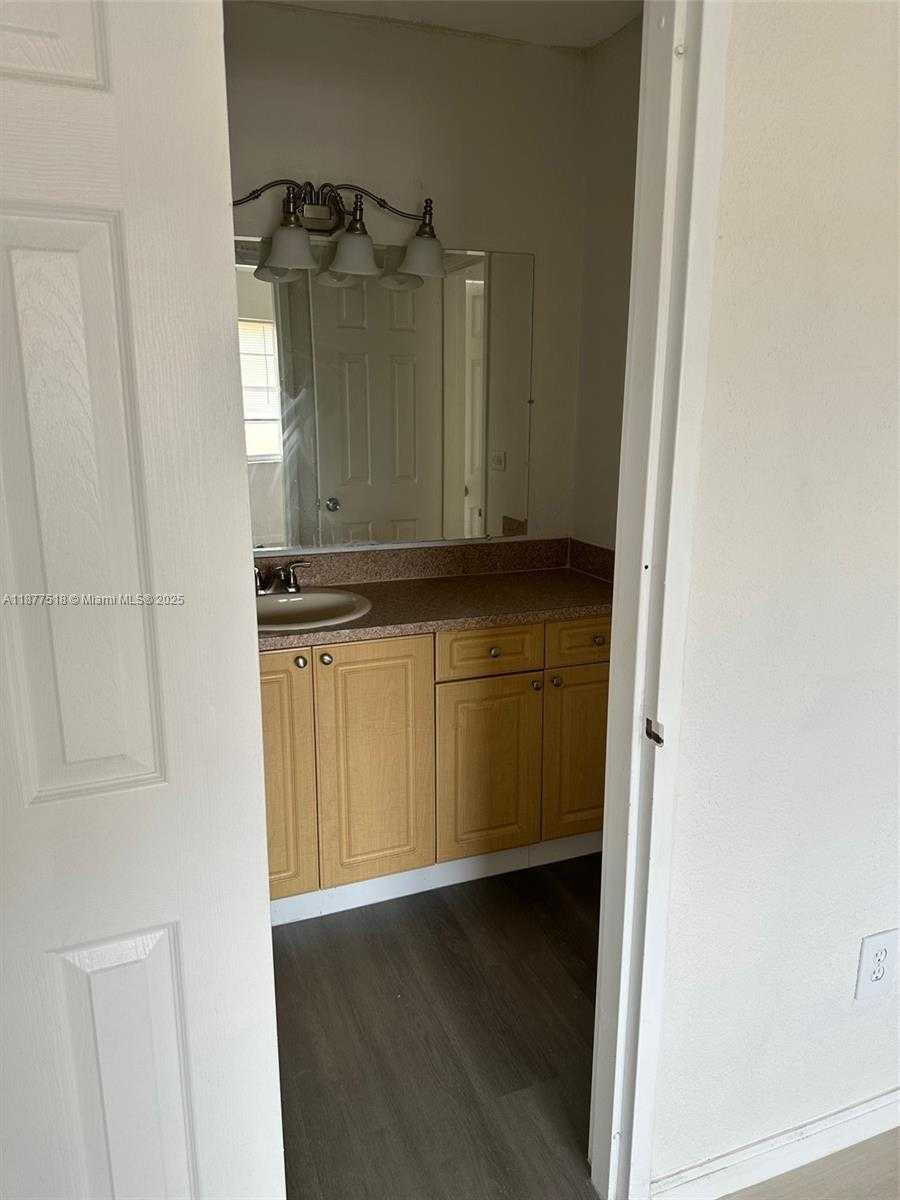 Small Image of 9972 SOUTH WEST 88ST #1126, Miami Number 15