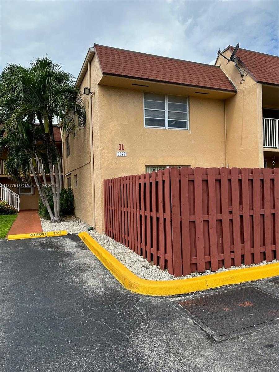 Small Image of 9972 SOUTH WEST 88ST #1126, Miami Number 19
