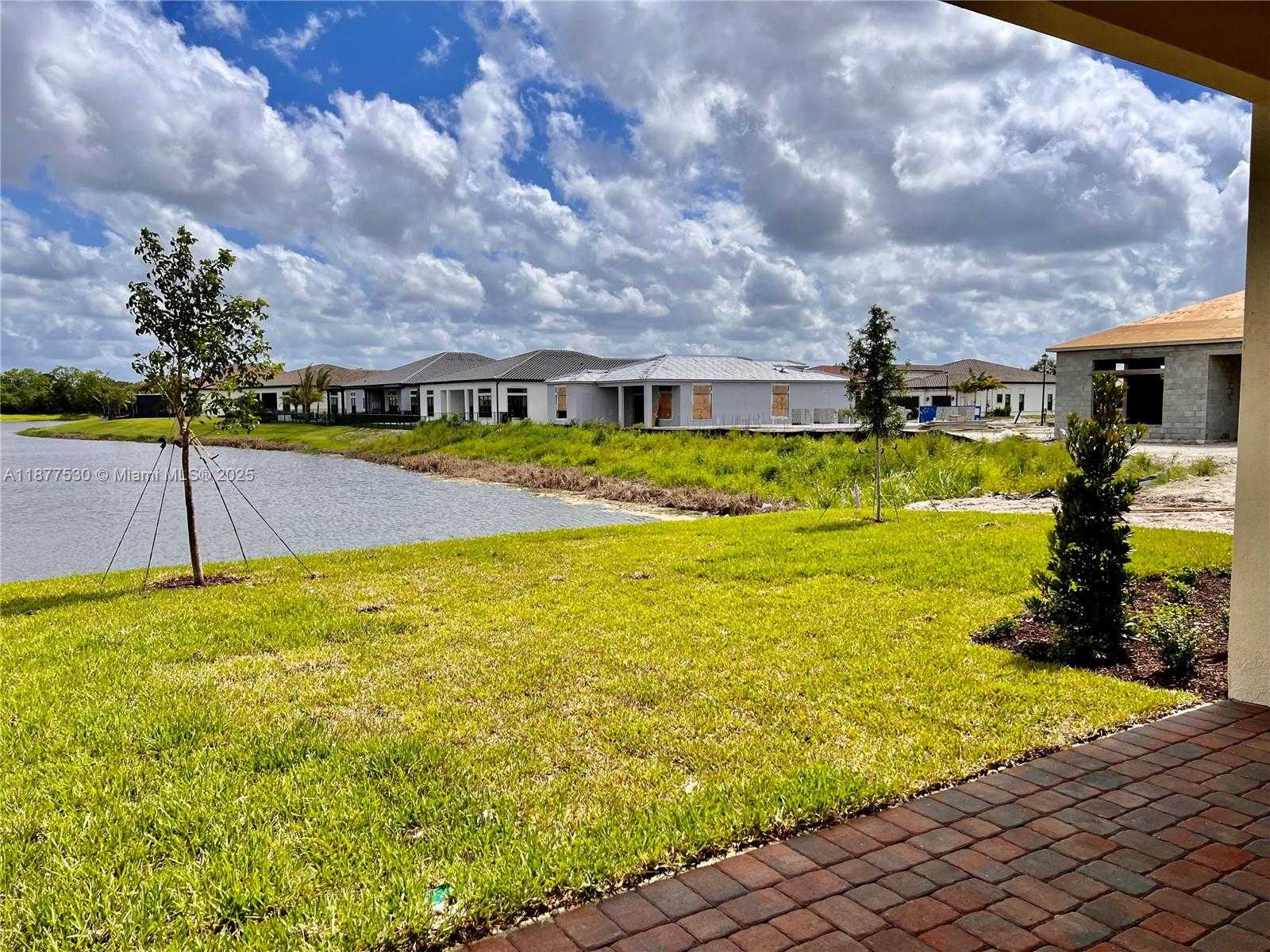 Small Image of 7612 KNIGHT #7612, Parkland Number 31