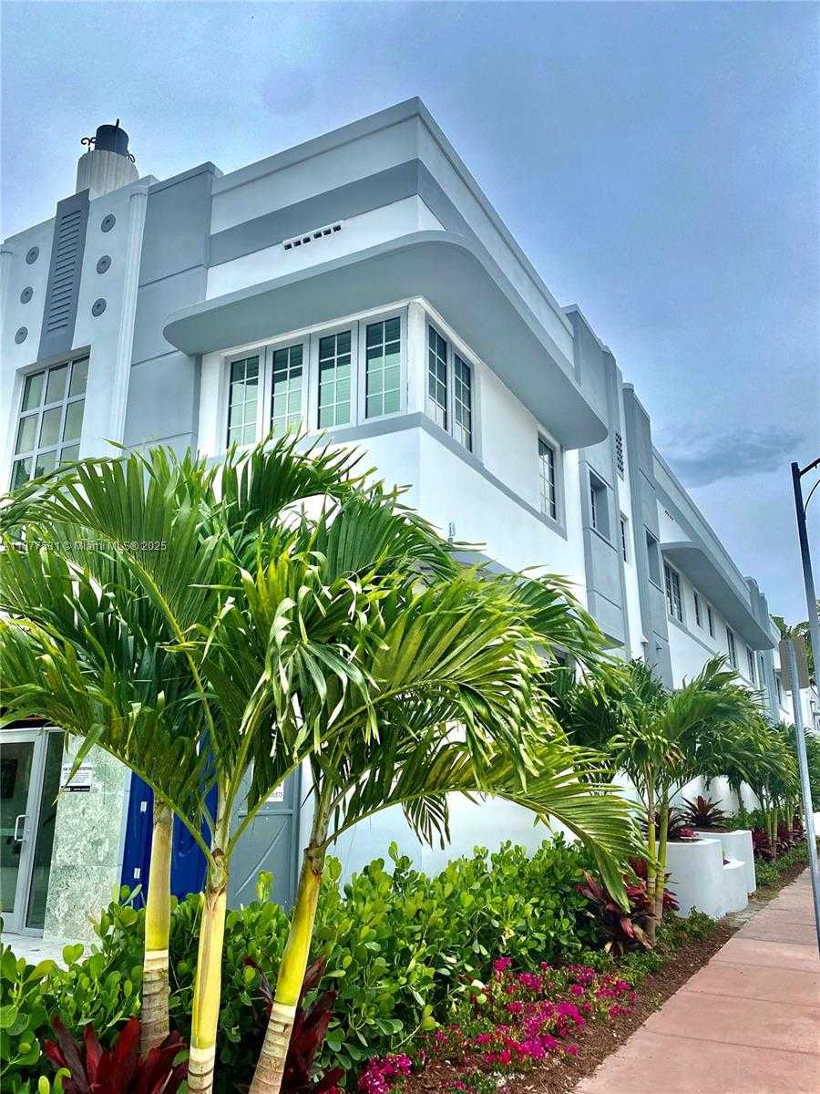Small Image of 1201 PENNSYLVANIA AVE 104 ZIP 33139 ZIP +4 4499 #204, Miami Beach Number 4