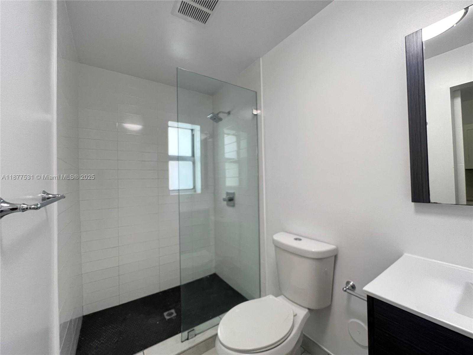 Small Image of 1201 PENNSYLVANIA AVE 104 ZIP 33139 ZIP +4 4499 #204, Miami Beach Number 6