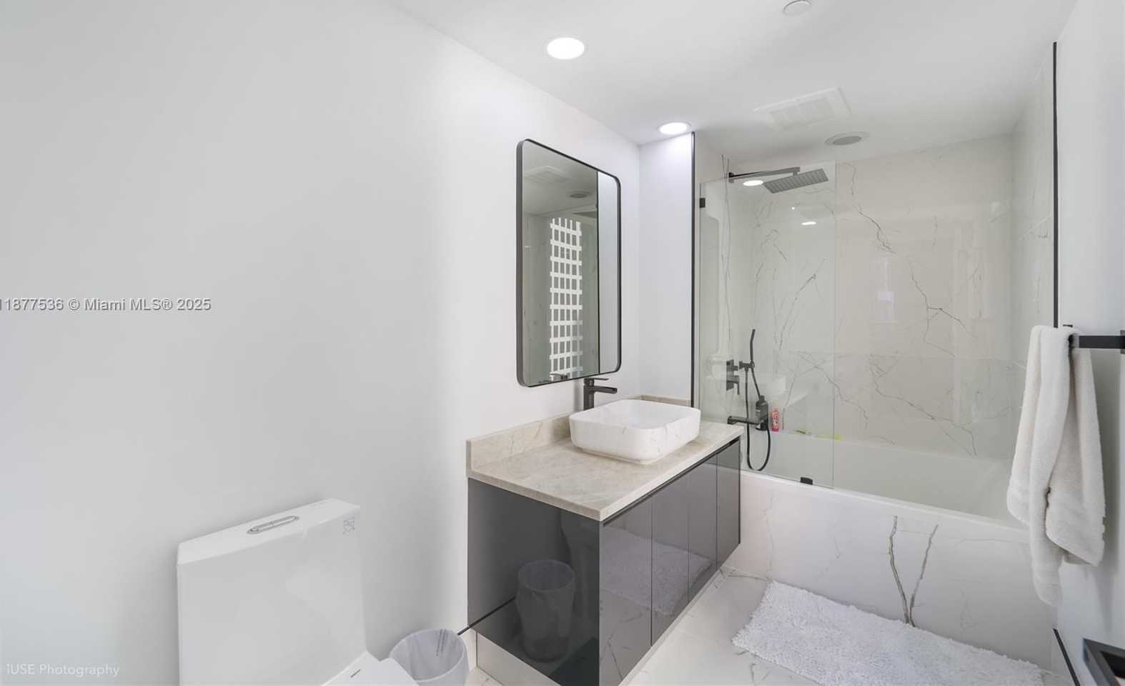Small Image of 31 SOUTH EAST 6TH ST #2207, Miami Number 7