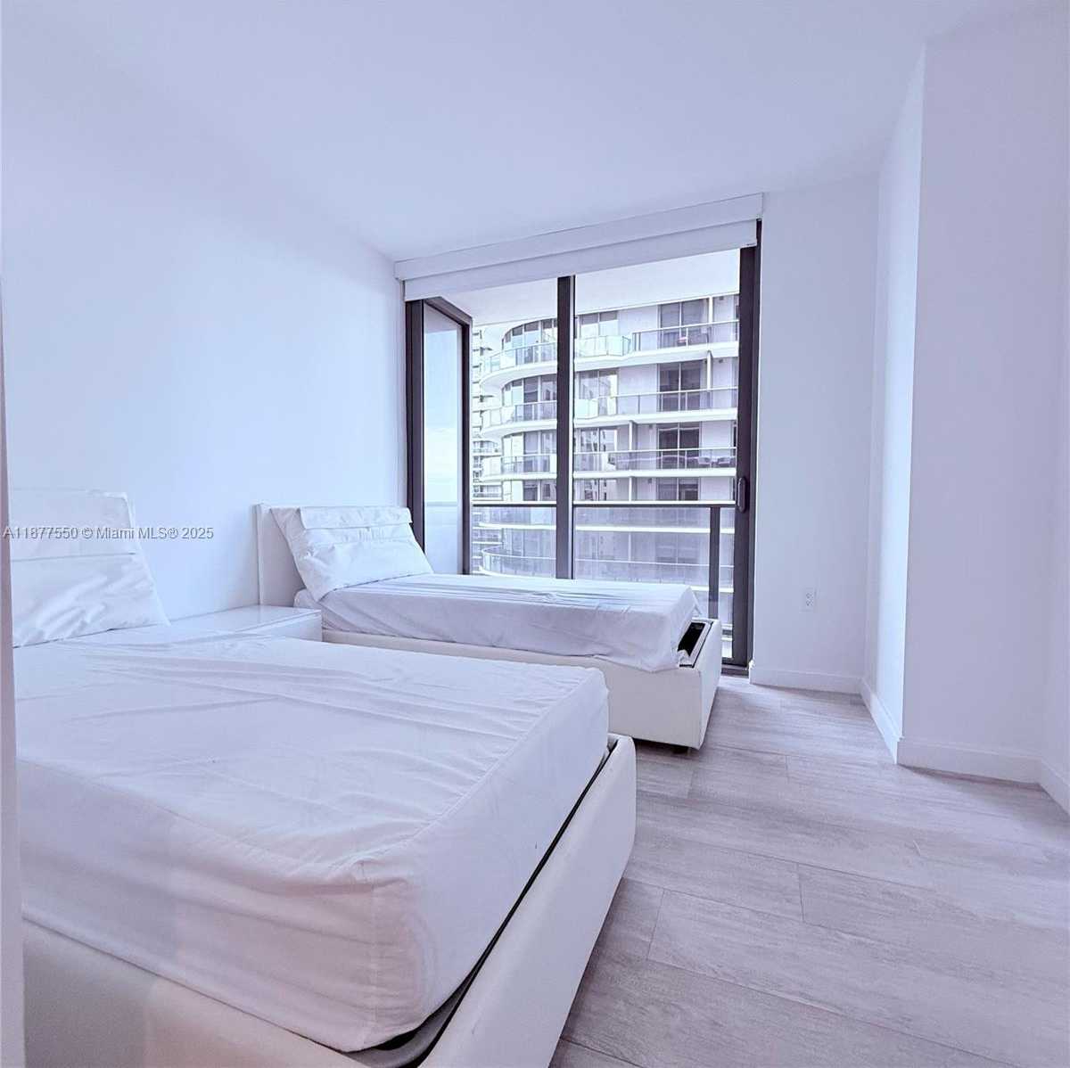 Small Image of 55 SOUTH WEST 9TH ST #3903, Miami Number 13
