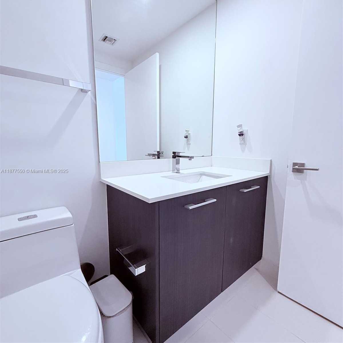 Small Image of 55 SOUTH WEST 9TH ST #3903, Miami Number 14