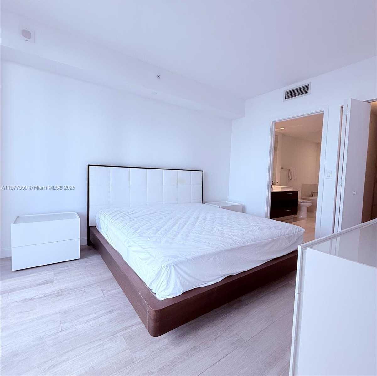 Small Image of 55 SOUTH WEST 9TH ST #3903, Miami Number 21