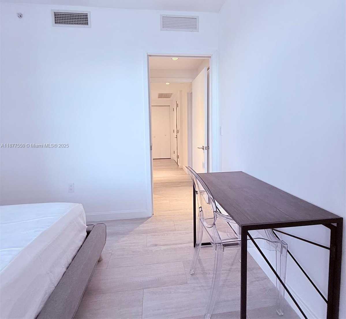 Small Image of 55 SOUTH WEST 9TH ST #3903, Miami Number 5