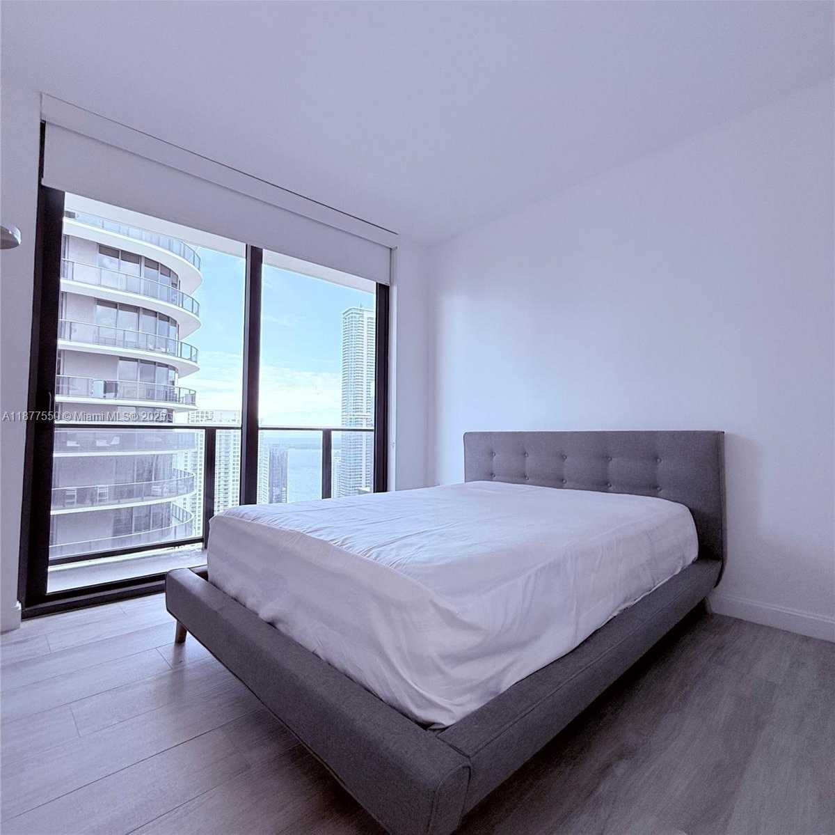 Small Image of 55 SOUTH WEST 9TH ST #3903, Miami Number 6
