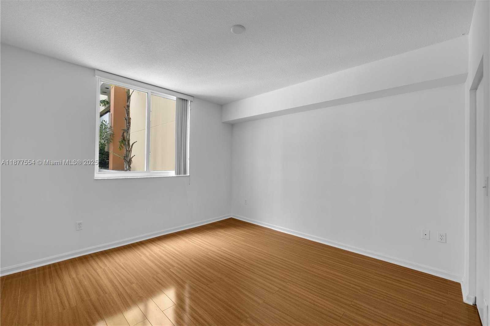Small Image of 18800 NORTH EAST 29TH AVE #230, Aventura Number 4